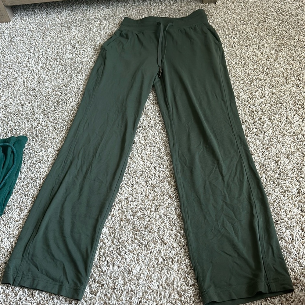 Lululemon pants